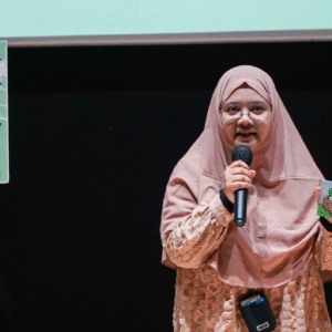 Peserta KSI KCCI Tampilkan Bakat Bahasa Korea Lewat KontesBerbicara dan Menulis