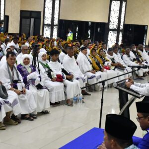 Kloter 16 Embarkasi Palembang Berangkat Ke Tanah Suci, 1 Jemaah Ditunda Karena Sakit