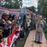Orang Tua Murid Kecewa, Bupati Mamuju Tak Hadir Buka Karnaval Hardiknas