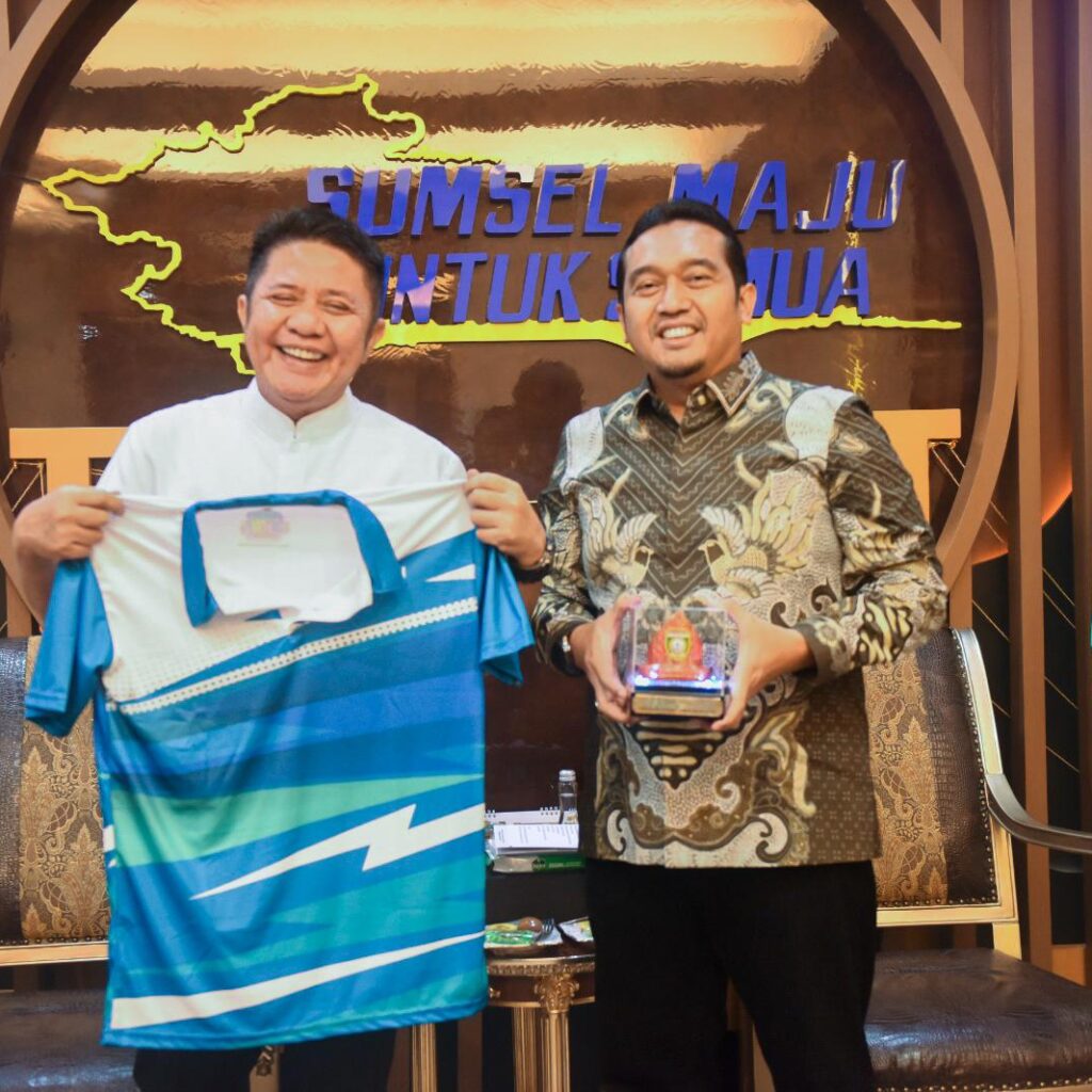 PLN Ajak Gubernur Sumsel Semarakkan Kota Palembang Lewat PLN Mobile Color Run 2025
