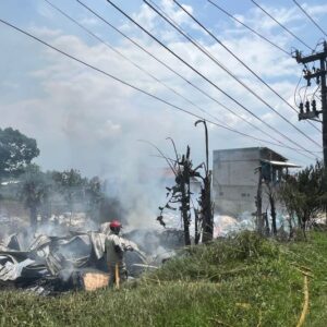 PLN Minta Masyarakat Jaga Instalasi Listrik dan Waspadai Aktivitas Sekitar Aset Kelistrikan PLN Minta Masyarakat Jaga Instalasi Listrik dan Waspadai Aktivitas Sekitar Aset Kelistrikan