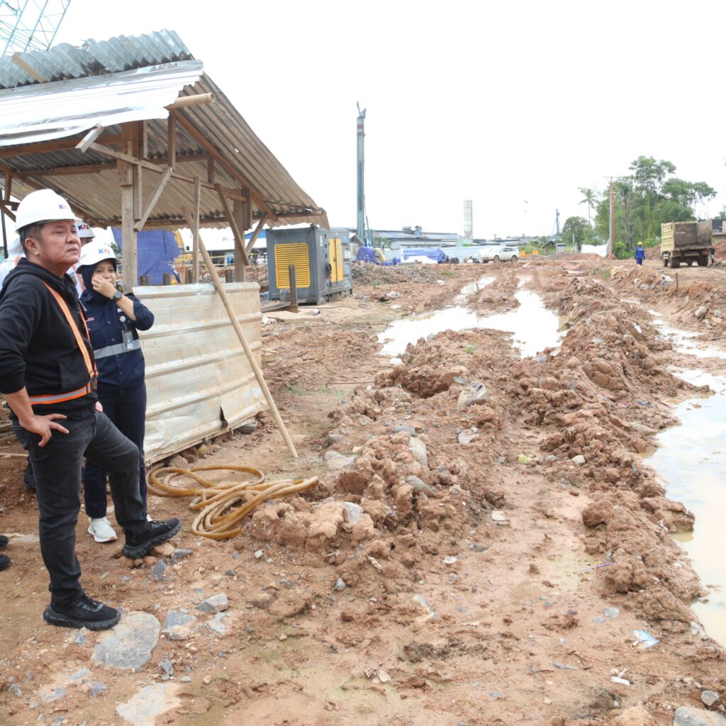 Tinjau Pembangunan Terminal Bongkar Muat Batubara Keramasan, Herman Deru : Optimis Akhir Tahun 2026 Selesai dan Awal 2027 Beroperasi