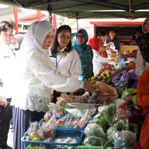 Pasar Murah Semarakan HUT Ke-79 Provinsi Sumsel Pasar Murah Semarakan HUT Ke-79 Provinsi Sumsel