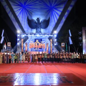 Festival Sriwijaya ke-33 Resmi Dibuka, Gubernur Sumsel Herman Deru Terima Penghargaan KEN 2024 dari Kemenparekraf RI Festival Sriwijaya ke-33 Resmi Dibuka, Gubernur Sumsel Herman Deru Terima Penghargaan KEN 2024 dari Kemenparekraf RI