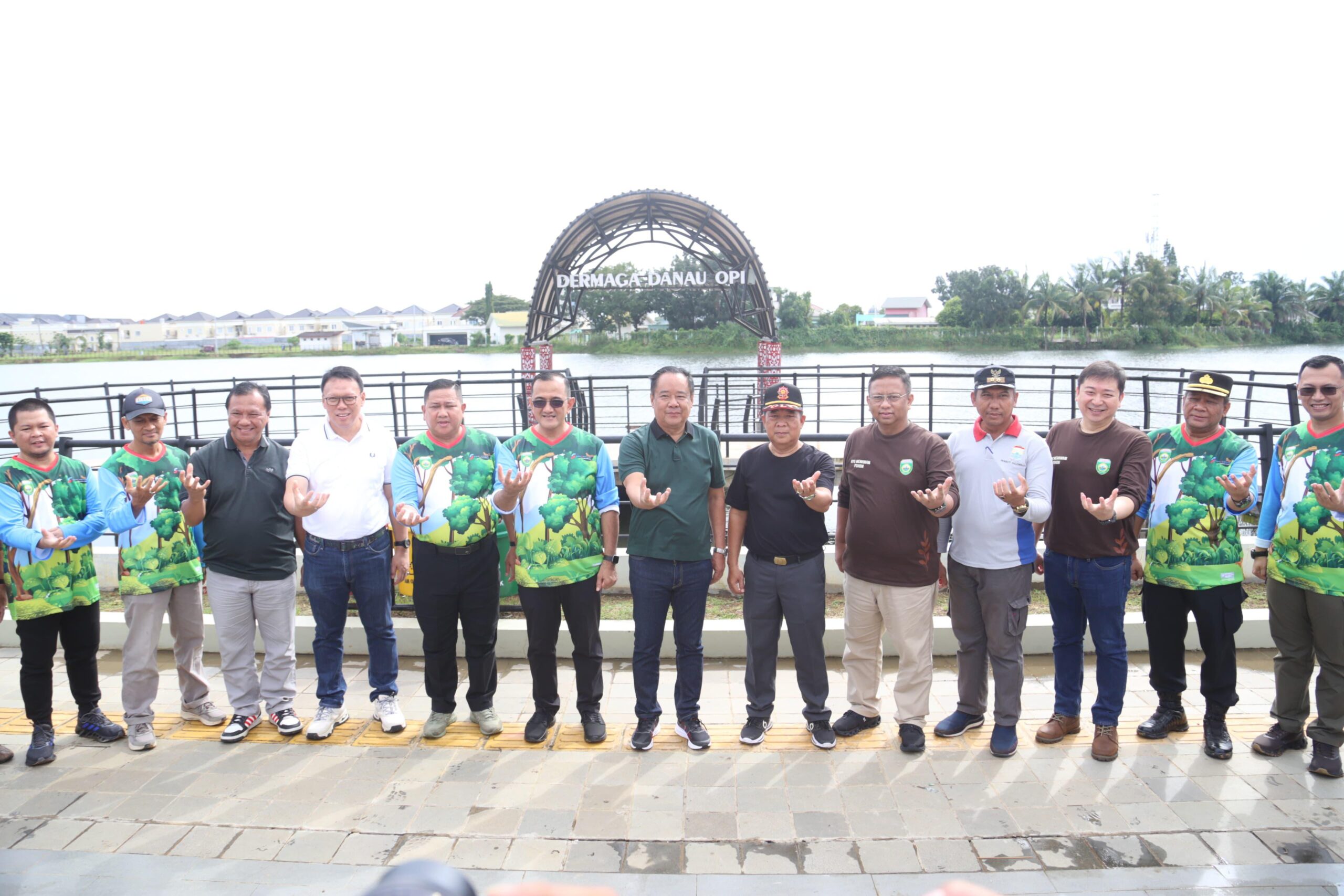 Cegah Bencana Hidrometeorologis, Wagub Sumsel Cik Ujang Dorong Gerakan Tanam Pohon