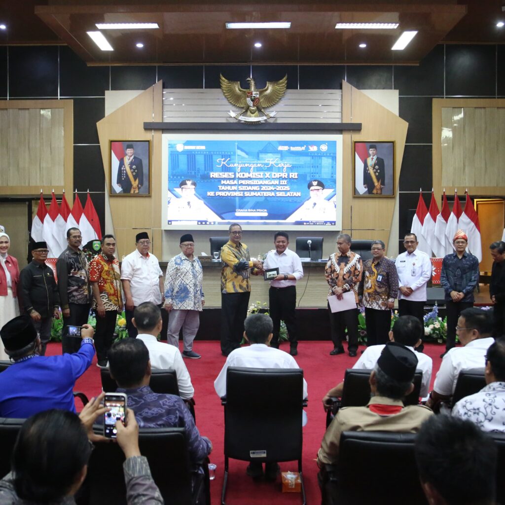 Reses Komisi X DPR RI Masa Persidangan III Tahun Sidang 2024–2025 di Provinsi Sumsel