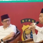 Rocky Gerung Kutip Al-Qur’an, Ustaz Abdul Somad Malah Bercanda: Presiden Akal Sehat Ketemu Ustaz Akal Sehat!