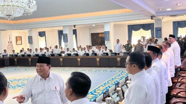 Presiden Prabowo Bantah Jadi Boneka Jokowi di Sidang Kabinet Paripurna