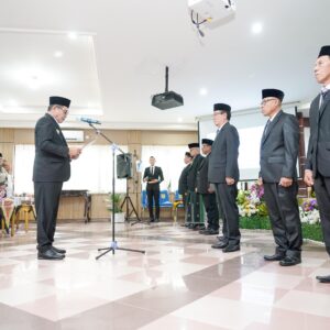 Bupati H M Toha Lantik Sembilan Dewan Pendidikan Kabupaten Muba