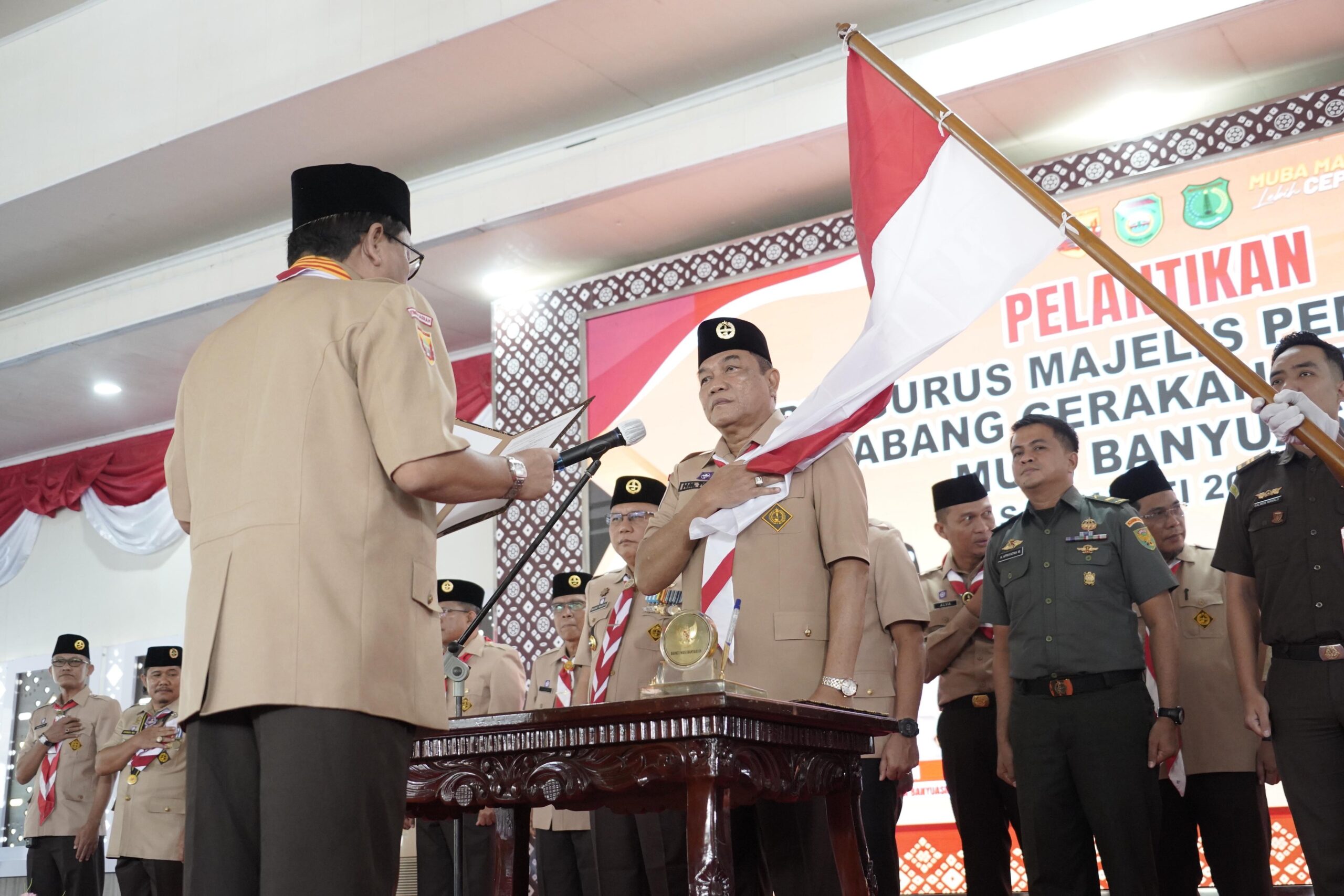 Bupati Muba Toha Dilantik Sebagai Ketua Majelis Pembimbing Cabang Pramuka Masa Bakti 2025-2030