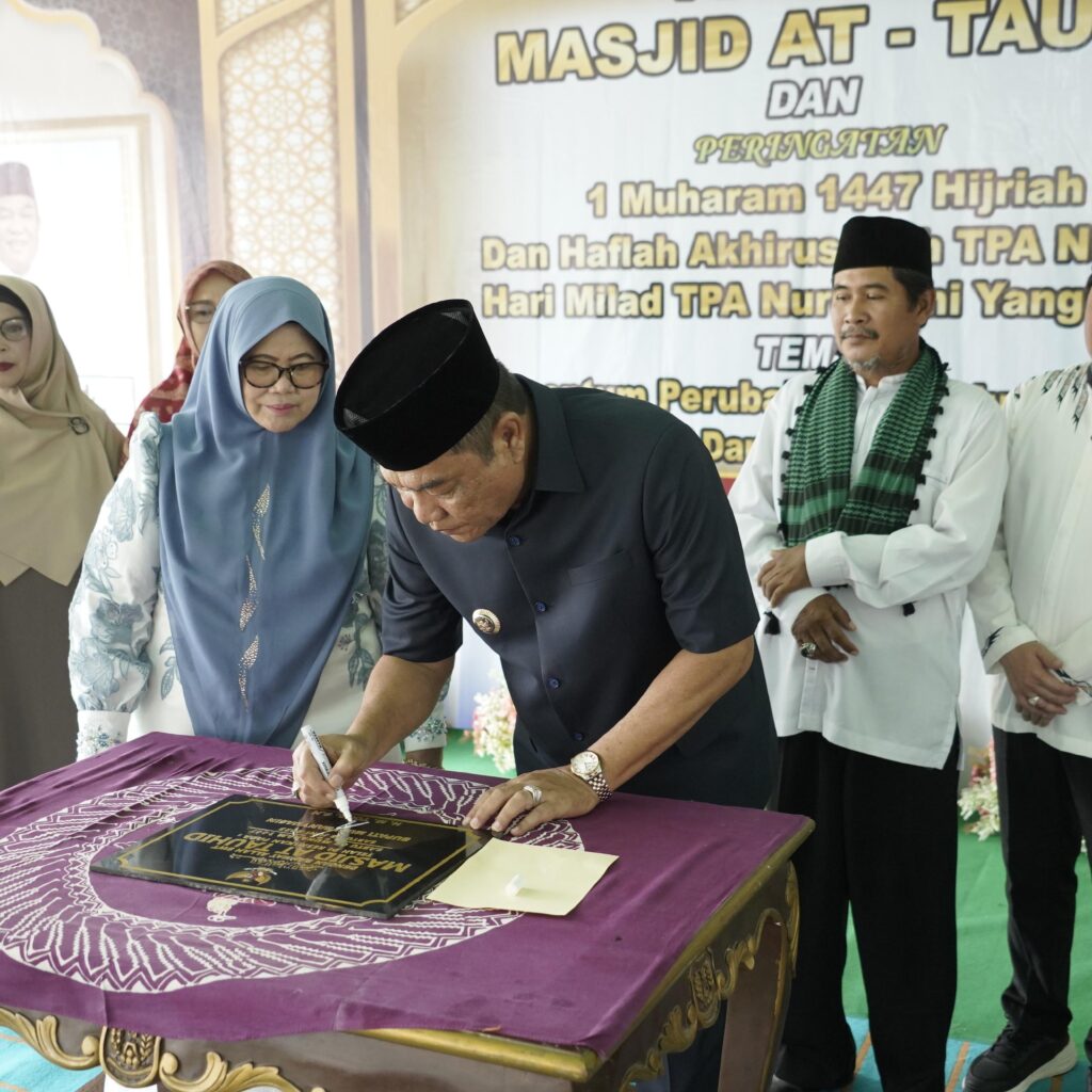 Bupati Muba Toha Resmikan Masjid At-Tauhid dan Peringati 1 Muharram serta Milad ke-16 TPA Nurul Ilmi Desa Sungai Angit