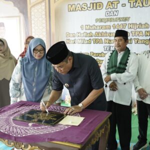 Bupati Muba Toha Resmikan Masjid At-Tauhid dan Peringati 1 Muharram serta Milad ke-16 TPA Nurul Ilmi Desa Sungai Angit
