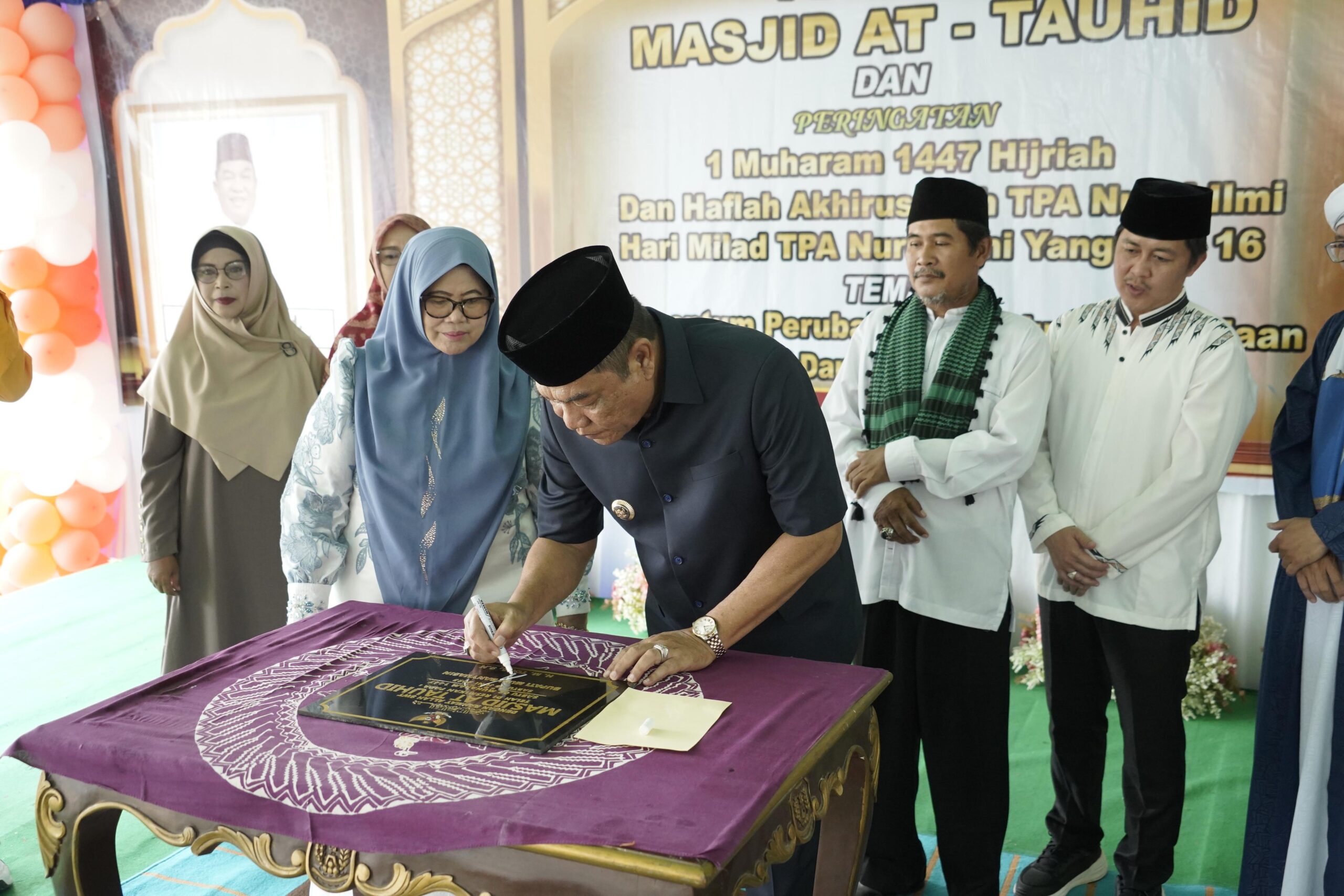 Bupati Muba Toha Resmikan Masjid At-Tauhid dan Peringati 1 Muharram serta Milad ke-16 TPA Nurul Ilmi Desa Sungai Angit