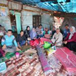 Peduli Kasih, Bupati Panca Beri Bantuan Kepada Lansia Jalisah
