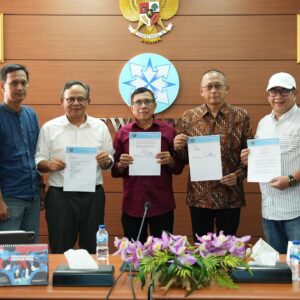Difasilitasi Dewan Pers, PWI Tandatangani Panitia Bersama Kongres Persatuan Difasilitasi Dewan Pers, PWI Tandatangani Panitia Bersama Kongres Persatuan