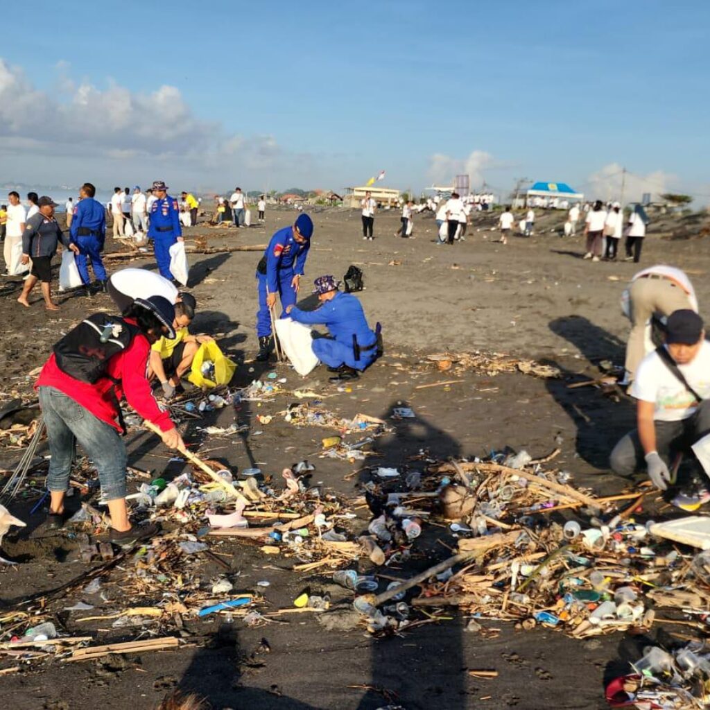 Hari Lingkungan Hidup Sedunia 2025: PLN Gerak Serentak Bersihkan Sampah di 56 Lokasi Se-Indonesia