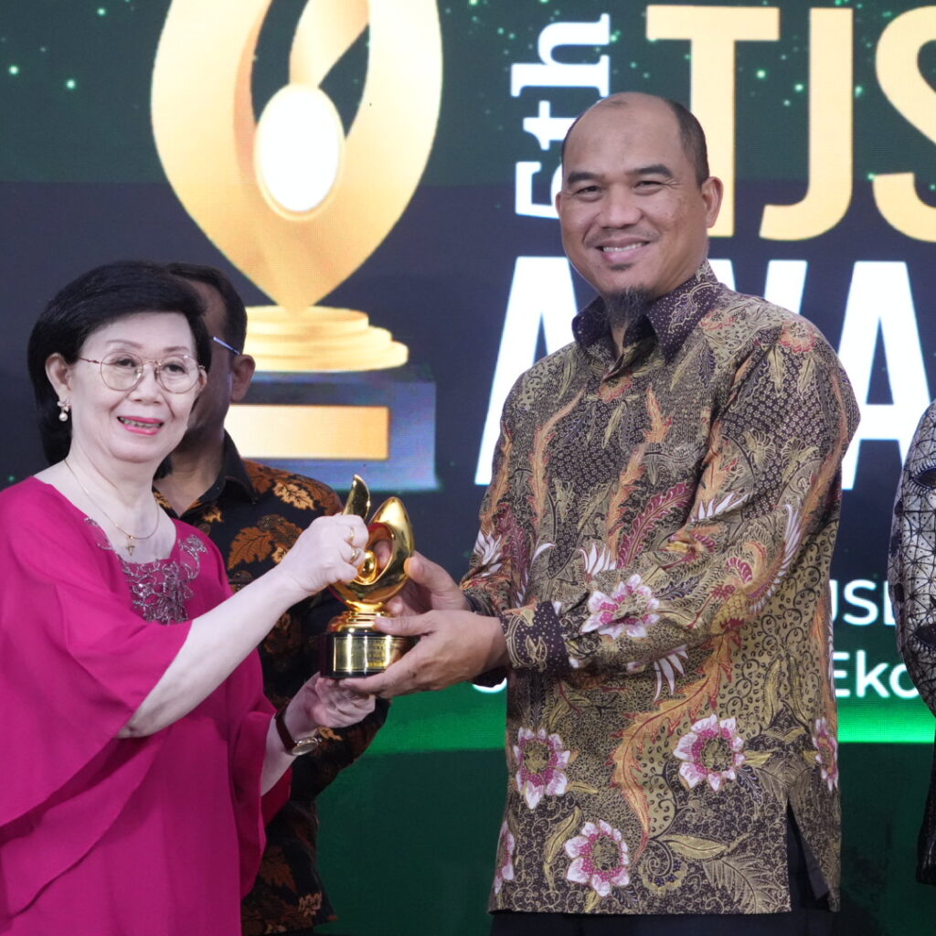 PTBA Raih Gold di TJSL dan CSR Award 2025 Bukti Nyata Komitmen untuk Negeri