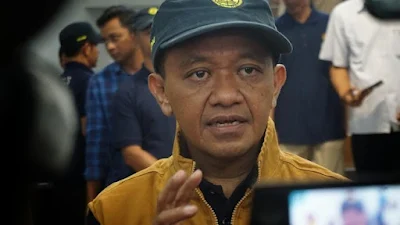 Dicari Massa Aksi, Menteri ESDM Bahlil "Kabur" dari Pintu Belakang Bandara Sorong