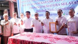 Gubernur Herman Deru Dampingi Menko Pangan Zulkifli Hasan Luncurkan Koperasi Merah Putih di Palembang