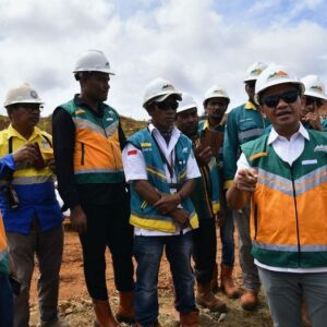 Menteri ESDM Bahlil Tinjau Tambang Nikel di Raja Ampat, Begini Katanya... Menteri ESDM Bahlil Tinjau Tambang Nikel di Raja Ampat, Begini Katanya…
