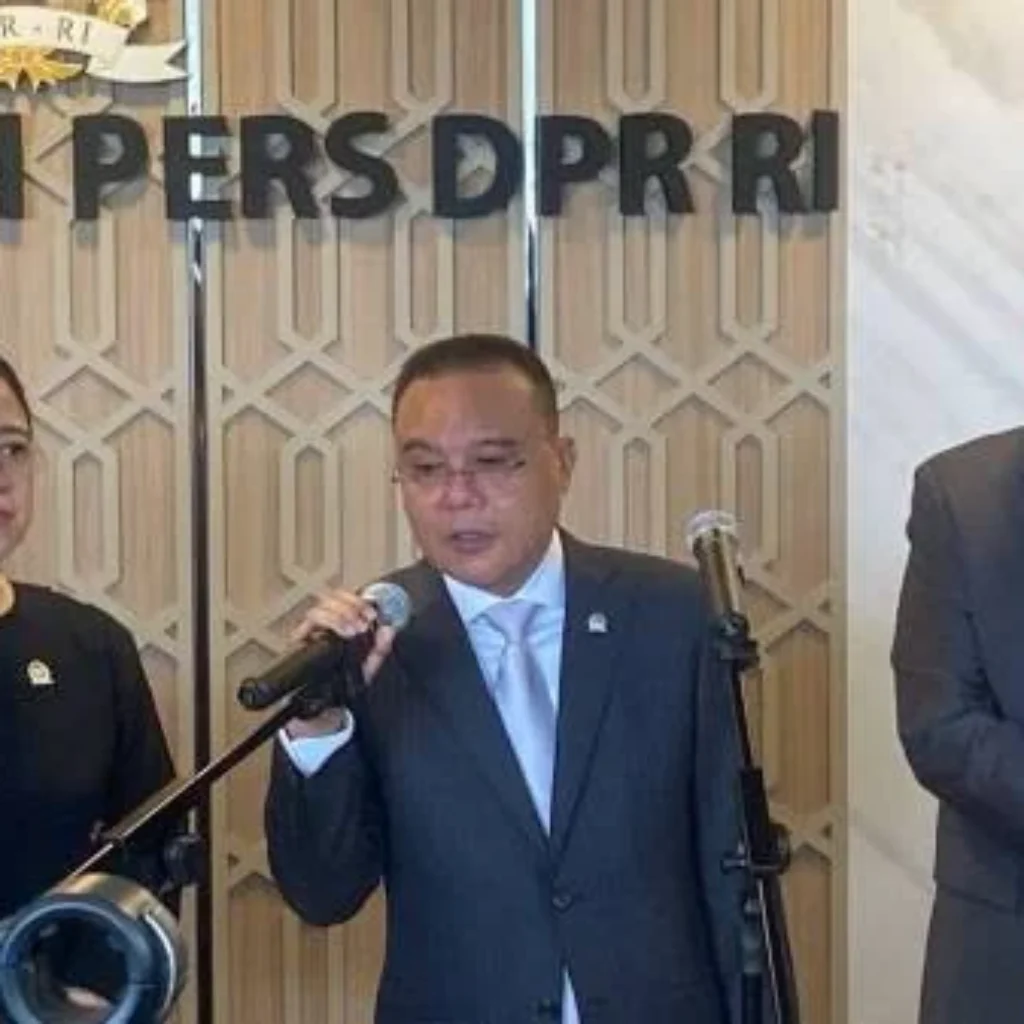 Wakil Ketua DPR RI Dasco Sebut Surat Pemakzulan Gibran Segera Diproses DPR, Puan Belum Lihat