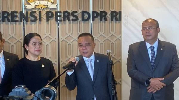Wakil Ketua DPR RI Dasco Sebut Surat Pemakzulan Gibran Segera Diproses DPR, Puan Belum Lihat