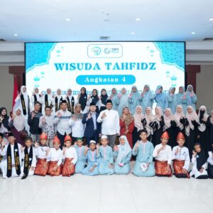 Wisuda Tahfidz ke-4 Rumah Tahfidz Nurul Qolbi YBM PLN UID S2JB digelar , Santri Tumbuh Bersama Kalam Ilahi, Menuju Generasi Qur’ani" Wisuda Tahfidz ke-4 Rumah Tahfidz Nurul Qolbi YBM PLN UID S2JB digelar , Santri Tumbuh Bersama Kalam Ilahi, Menuju Generasi Qur’ani”