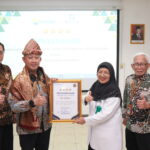 Apresiasi Digitalisasi Pelayanan Kesehatan, Direktur TI BPJS Kesehatan Berikan Penghargaan untuk RS Bunda Palembang