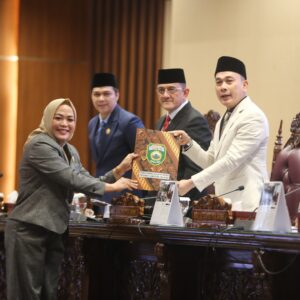 DPRD Provinsi Sumsel Rapat Paripurna XVII Bahas Tiga Raperda Strategis DPRD Provinsi Sumsel Rapat Paripurna XVII Bahas Tiga Raperda Strategis