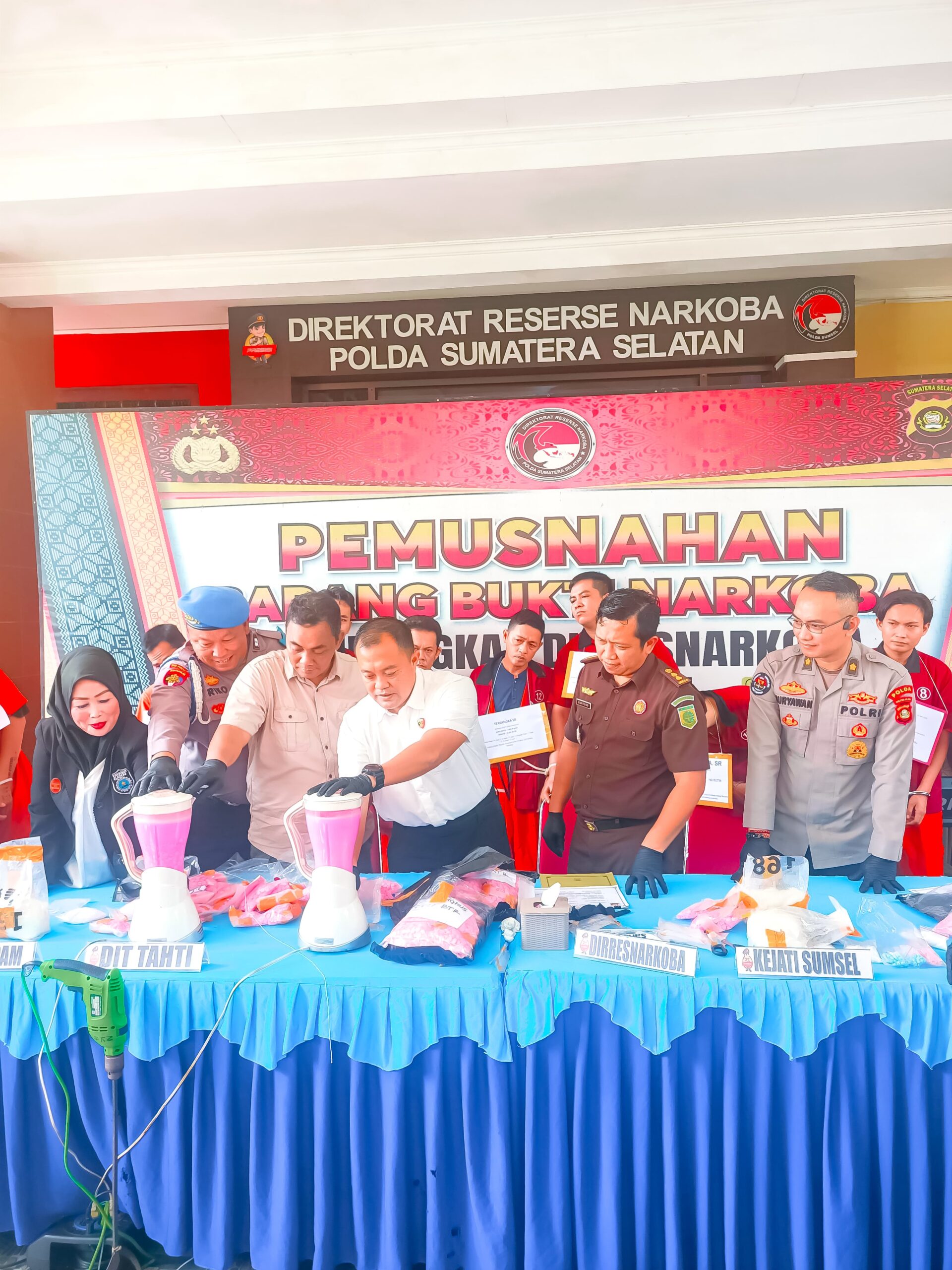 Ditresnarkoba Polda Sumsel Musnahkan BB 4,55 Kg Sabu dan 23.573 Butir Ekstasi