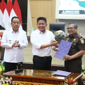 Kejati Sumsel Serahkan Tiga Aset Bernilai Miliaran kepada Pemprov