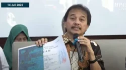 Roy Suryo: Ijazah Asli Alumni UGM Fakultas Kehutanan Tahun 1985 dengan Milik Jokowi Bedanya Mencolok