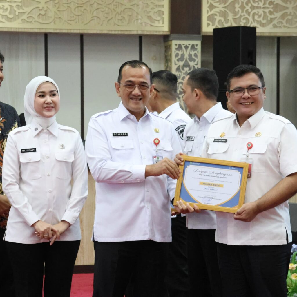 Pemkab Muara Enim Raih Standar Layanan Informasi Publik Terbaik Se-Sumatera Selatan 2025