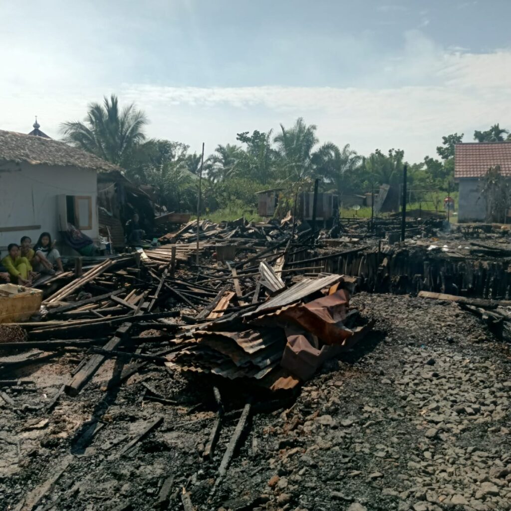 Kebakaran Hanguskan Delapan Rumah di Kecamatan Sungai Lilin
