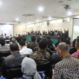 PERTAMA DALAM SEJARAH: 97 PELAKU USAHA MENJADI TERLAPOR DALAM SIDANG DUGAAN KARTEL PINJOL