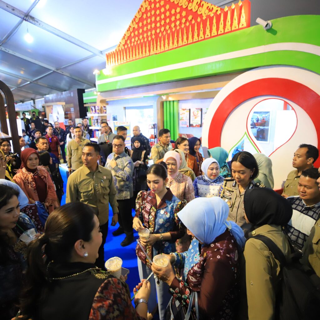 PAMERKAN PRODUK MITRA BINAAN UNGGULAN KKKS SUMSEL, STAND BOOTH SKK MIGAS – KKKS MERIAHKAN SRIWIJAYA EXPO 2025