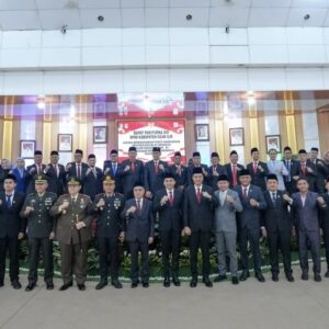 Ketua DPRD Ogan Ilir H Edwin Cahya Putra Pimpin Paripurna Dengarkan Pidato Kenegaraan Presiden RI