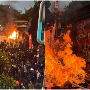 Massa Aksi Jebol Gerbang Depan Polda Metro Jaya, Mahasiswa: Polisi Pembunuh!