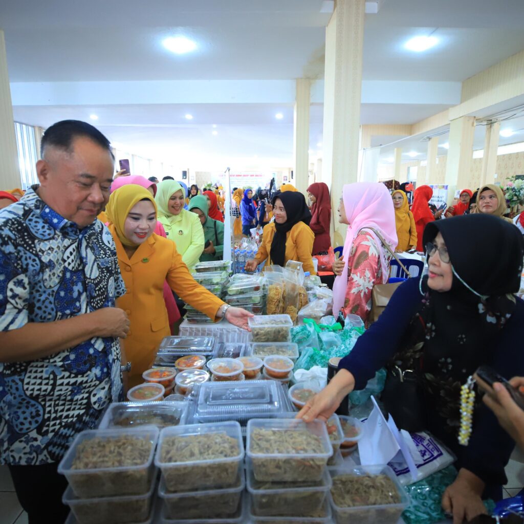 BKOW Sumsel Gelar Bazar Kemerdekaan, Wagub Cik Ujang Dorong Perempuan Jadi Motor Ekonomi Kreatif