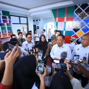 Wagub Cik Ujang Dorong Sekolah Berbasis Agama Kembangkan Ilmu Teknologi
