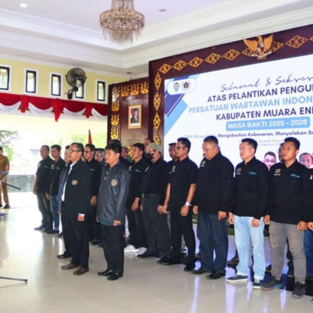 Pengurus PWI Muara Enim Dilantik, Bupati Edison minta Wartawan Sajikan Berita Yang Objektif