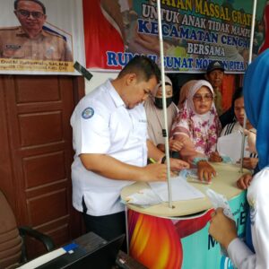 Warga Cengal, OKI Antusias Datangi Layanan Administrasi JKN dari BPJS Kesehatan