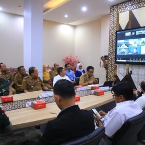 Rapat Pengendalian Inflasi dan Evaluasi Dukungan Pemda dalam Program 3 Juta Rumah