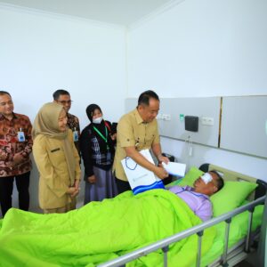 Operasi Mata Gratis, Wagub Cik Ujang :  Wujud Kepedulian Bank Sumsel Babel Lewat CSR