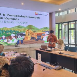 Dari Seresah Jadi Berkah – Langkah PTBA Wujudkan Ekonomi Sirkular di Desa Binaan