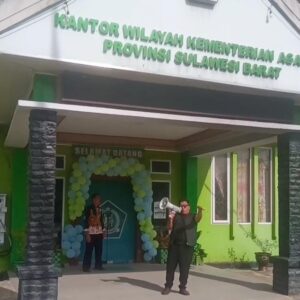 Guru Madrasah Swasta Sulbar Gelar Aksi Damai, Tuntut Kesetaraan dan Keadilan