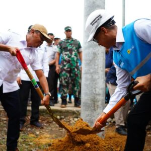 Menunggu 10 Tahun Warga Bandar Jaya Muba Akhirnya Masuk Listrik PLN