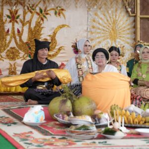 Gubernur Sulbar Hadiri Ritual Massossor Manurung, Simbol Pembersihan Diri dan Pelestarian Budaya