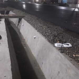 Warga Keluhkan Proyek Jalan di Mamuju, Drainase Tak Miliki Penutup