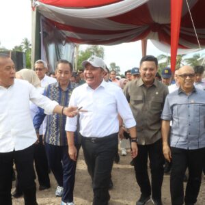 Wakil Ketua DPR RI Saan Mustopa Janji Perjuangkan Aspirasi Petani Kabupaten Banyuasin